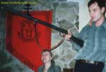 Титан принес клятву на верность порталу с оружием в руках